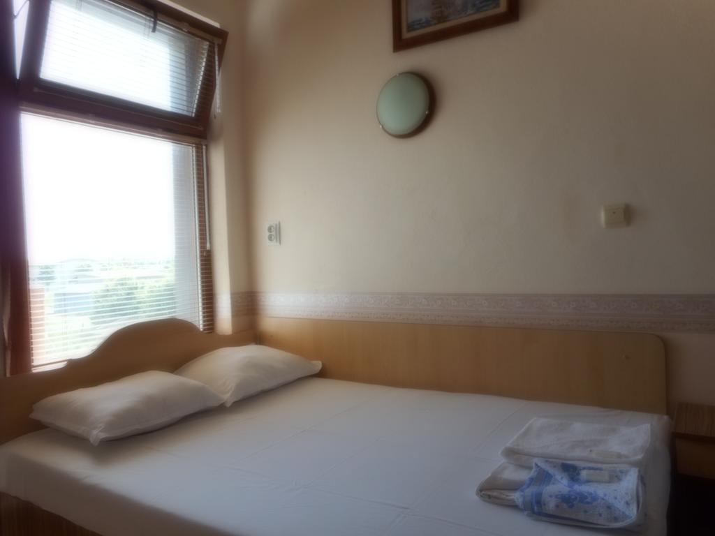 Guest Rooms Ribarska Hizha Shabla Bilik gambar